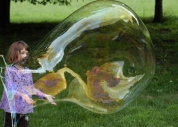 Bolle di sapone ai batteri, Ministero Salute lancia allerta per rischio microbiologico