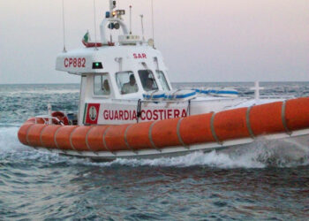 Malore per un Ufficiale di una Nave mercantile in navigazione a largo di Crotone