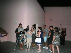 telescopio alla ricerca delle stelle