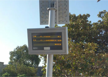 Anche a Reggio Calabria arrivano alla fermata del bus le prime paline intelligenti