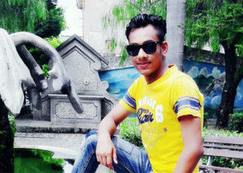 Bambino rischia di annegare in mare, salvato da Migrante