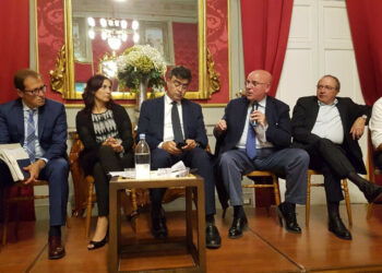 Incendi, Oliverio: “Mai più ciò che è accaduto questa estate”