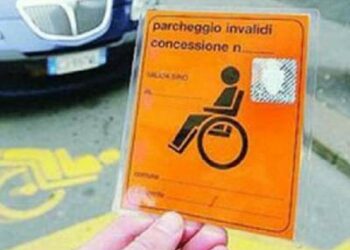 Nella ZTL, il diversamente abile può sempre transitare con l’auto munita di contrassegno per invalidi