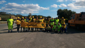 Puliamo il mondo con Anas sulla Silana Crotonese. Il circolo di Petilia e Filomena Ierardi della segreteria regionale di Legambiente Calabria