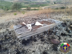 Rinvenuto un deposito incontrollato di rifiuti pericolosi in località Marcella nell'agro di Cirò