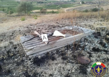 Rinvenuto un deposito incontrollato di rifiuti pericolosi in località Marcella nell’agro di Cirò