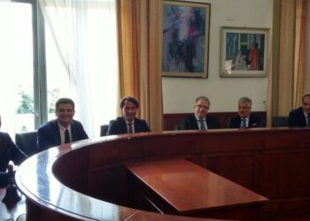 Aeroporto, a Messina incontro sul sistema aeroportuale calabrese