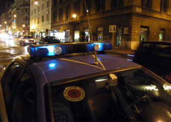 Catania, agguato in un bar. Titolare ferito a colpi di pistola: grave