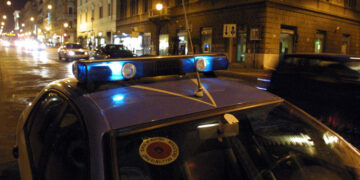 Catania, agguato in un bar. Titolare ferito a colpi di pistola: grave