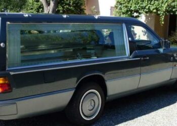 Funerali “in nero”, scoperta impresa funebre che ha occultato 400 mila euro di ricavi