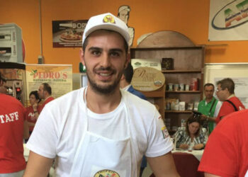 La Crema di Liquirizia di Romano e il Formaggio Caprino di Forciniti conquistano la Pizza d’Eccellenza