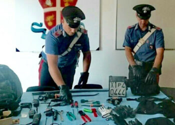 Sgominata banda di sei ladri mentre si appostavano per perpetrare il furto ad una banca