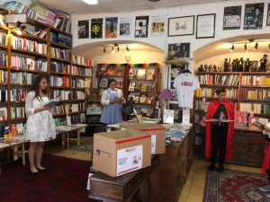 #ioleggoperché, a Crotone guerrilla reading con sei personaggi in cerca d'autore (2)