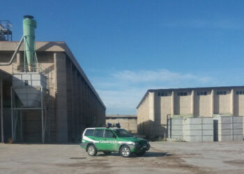 Scoperto a Crotone un deposito di rifiuti non autorizzato