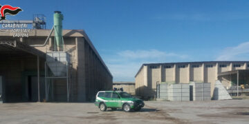 Scoperto a Crotone un deposito di rifiuti non autorizzato