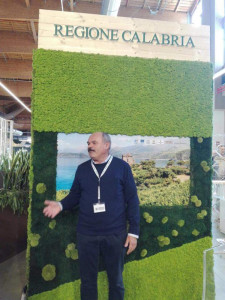 Farinetti in visita allo stand istituzionale della Regione Calabria a FICO