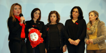 Il 25 novembre Cirò Marina si è vestita di Rosa e dedicato uno “Sportello Ascolto” a Antonella Lettieri