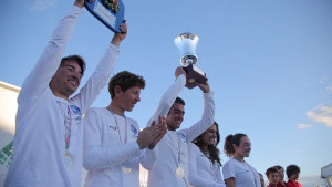 Il Club Velico Crotone domina il Campionato Nazionale 2017 Under 19 (10)