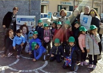 L’Airc in piazza Diaz a Cirò Marina con gli Scaut insieme ad altre 900 piazze in tutta Italia