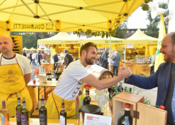 Oggi e domani, Agricoltori calabresi a Napoli al villaggio contadino di Coldiretti