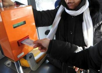 Per Natale in Calabria aumenta il costo del Biglietto dei Bus e delle Ferrovie