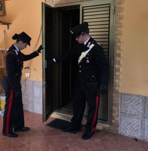 Tenta di rubare in un'abitazione, ma viene arrestato dai Carabinieri