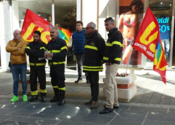 Vigili del Fuoco precari in lotta anche a Vibo Valentia