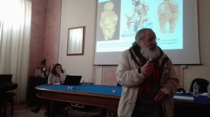 “Arte perchè” ed “Arte per chi” nell’Aula Magna del Liceo Classico Pitagora di Crotone (2)