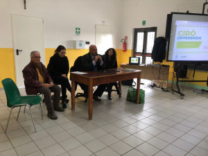 Cirò, Raccolta differenziata a giovani e bambini il ruolo di sentinelle dell’ambiente (2)