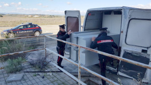 Furto nella fabbrica “Kroton Gress 2000 Industriale Ceramiche Srl” di Crotone, due arresti