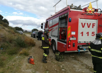 Giovane cade in un burrone, salvato dai Vigili del Fuoco