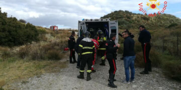 Giovane cade in un burrone, salvato dai Vigili del Fuoco