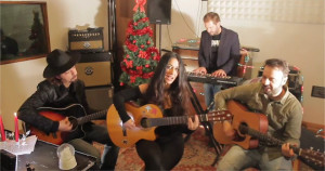 La band crotonese, gli Stil Novo duettano con Leda Battisti la canzone Natale è qui