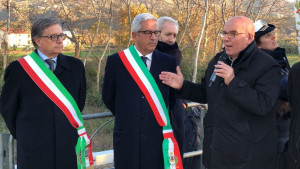 Oliverio ha inaugurato la “strada delle industrie” che collega l’area industriale di Rende e Montalto (1)