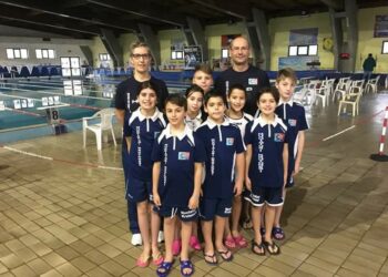 Otto piccoli NuotatoriKrotonesi al Trofeo Regionale per squadre Esordienti Indoor a Vibo Valentia