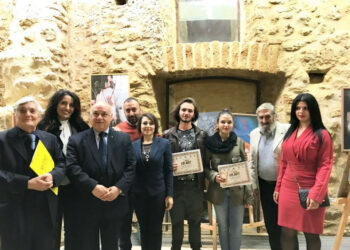 Premio “KR ART” a Le Castella, convegno “TERINA Colonia di Crotone a Cirò Marina” e Targa a Mons. Caiazzo