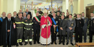 Rossano, Capitaneria di Porto e Vigili del Fuoco insieme per festeggiare Santa barbara con l’arcivescovo