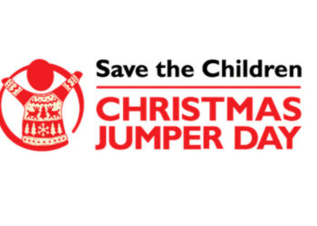 Spettacolo natalizio insieme al Christmas Jumper Day 2017 nel Teatro Alikia di Cirò Marina