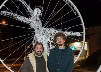 Amedeo Fusco di Scala Coeli artefice della deposizione all’Aeroporto di Comiso della scultura di Sergio Cimbali