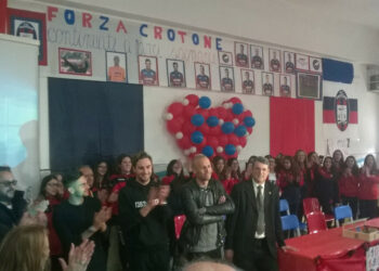 A scuola da campioni con gli atleti del Crotone Calcio
