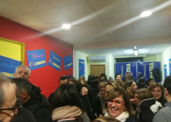 Cariati, clima di festa e tanta gente per l’inaugurazione della nuova sede de l’Alternativa