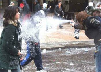 Carnevale 2018, a Cirò vietata vendita bombolette a minori fino a mercoledì 14 febbraio