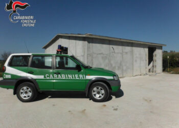 Sequestrati due fabbricati abusivi a Isola Capo Rizzuto