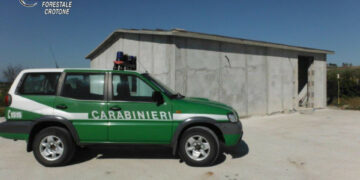 Sequestrati due fabbricati abusivi a Isola Capo Rizzuto