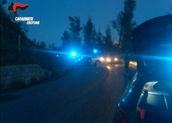 Ubriaco senza patente, si da alla fuga con l’auto sequestrata e provoca un incidente. Arrestato dai Carabinieri
