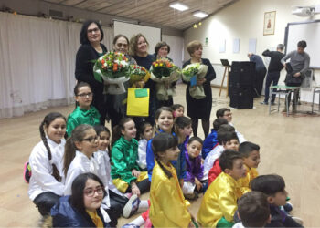 22 piccoli pittori della III^ A della scuola Primaria Ferrari di Cirò Marina a “Giocando con l’Arte”