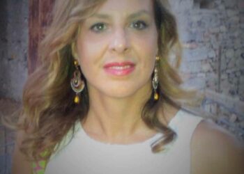 Crotone: Alla professoressa Caterina Cotroneo il premio “Nuova consapevolezza nella scuola”