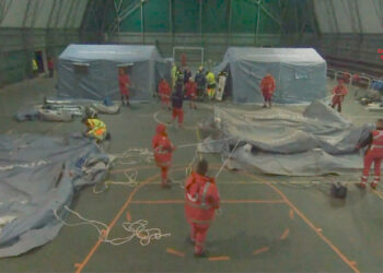 Crotone, Rubati accumulatori della tensostruttura, servivano a gonfiare le tende e riscaldarle i senza tetto