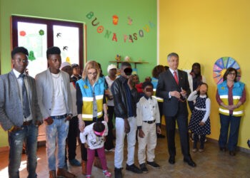 Festa di Pasqua al “Cara” di Isola Capo Rizzuto: una giornata di allegria, fratellanza e solidarietà