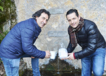 Le “Acque Minerali Academy” scelgono l’acqua della fontana di Umbriatico per farne dono al Papa